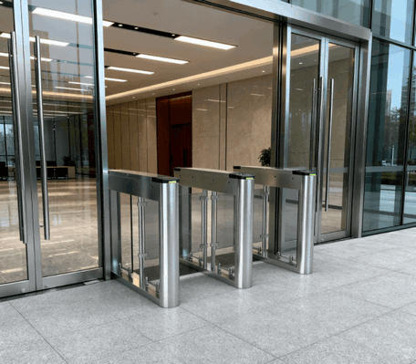 High-Speed Optical Speed Gate Turnstile with Multi-Factor Authentication – Secure Pedestrian Passageway System for Corporate Corridors3
